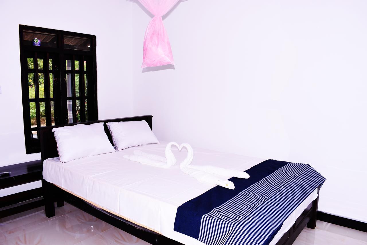 Suman Beach Rooms นิลาเวลี ภายนอก รูปภาพ